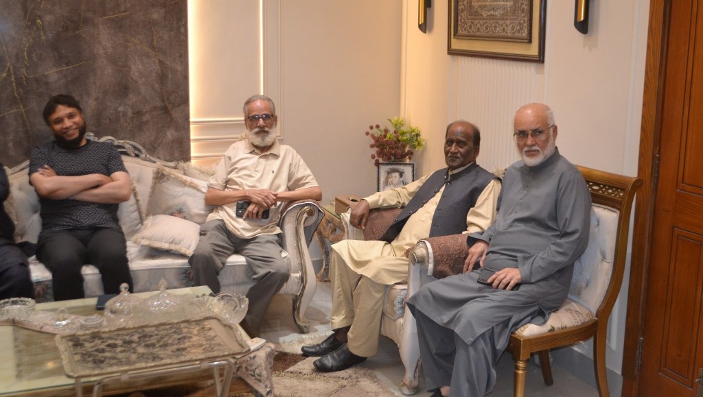 Gathering In honor of Dr. Noor Amrohvi, hosted by Mahmood Ahmed Khan, Chief Organizer Sakinan e Shahar e Quaid